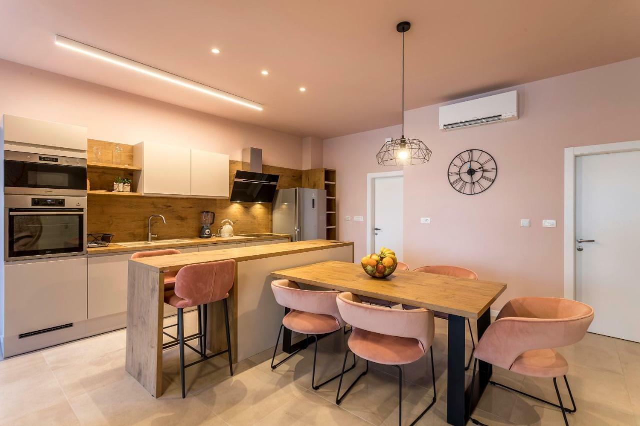 Luxury Apartment With Hot Tub Omis Luaran gambar